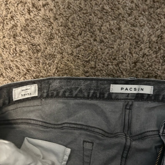 Pacsun ripped jeans - Picture 2 of 2